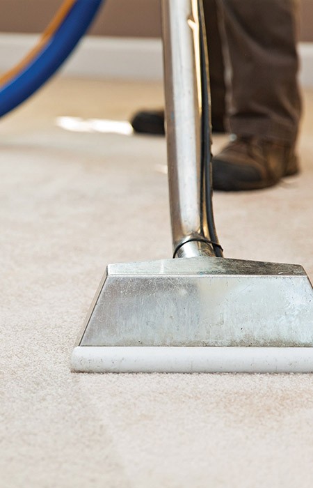 Carpet cleaner working around Leeds